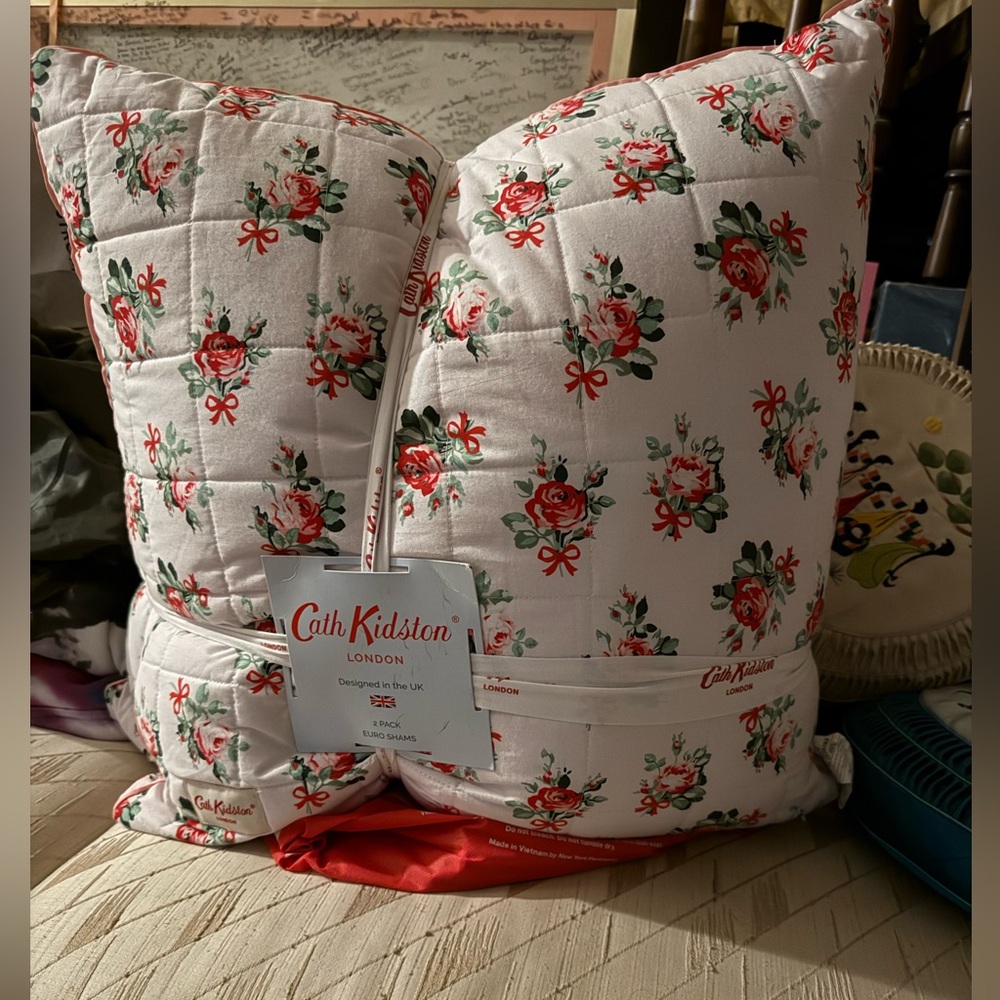 NWT Cath Kidston Red and Green Floral Euro Shams